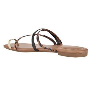 NWT Darbie Flat Toe Ring Slide Sandals